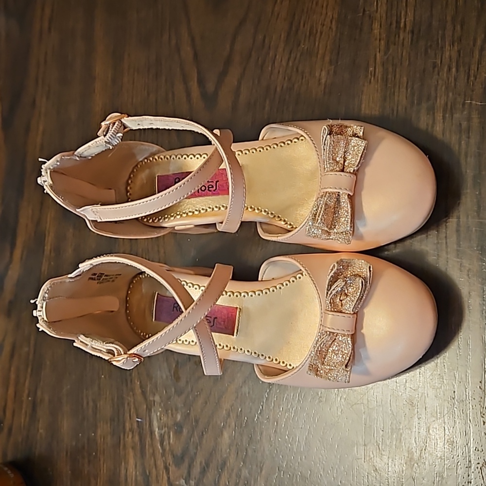 🦋5/$15 Girls Blush Heels 1